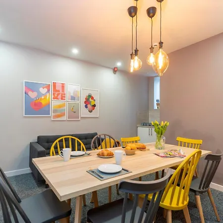 Modern 1br Sleeps 2 By With Us *