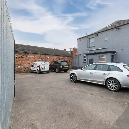 Διαμέρισμα Medium On Linthorpe Road, With Free Wifi, Free Private Parking, Smart Tv & Self-catering Kitchen