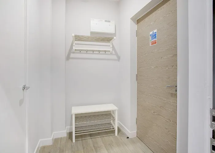 Διαμέρισμα Medium On Linthorpe Road, With Free Wifi, Free Private Parking, Smart Tv & Self-catering Kitchen *